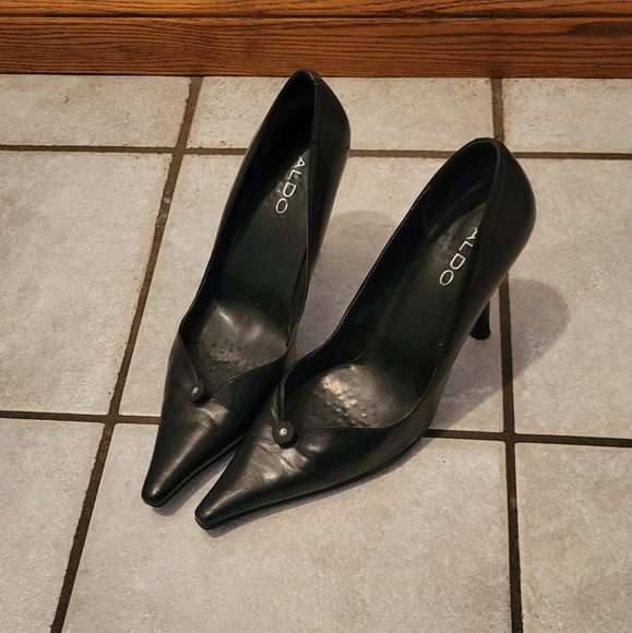 Shoes - Picture 3 of 3